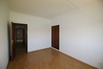 Apartamento T2 para Venda em Marvila, Ribeira Santarém, São Salvador, São Nicolau