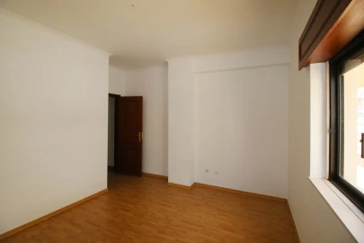 Apartamento T2 para Venda em Marvila, Ribeira Santarém, São Salvador, São Nicolau