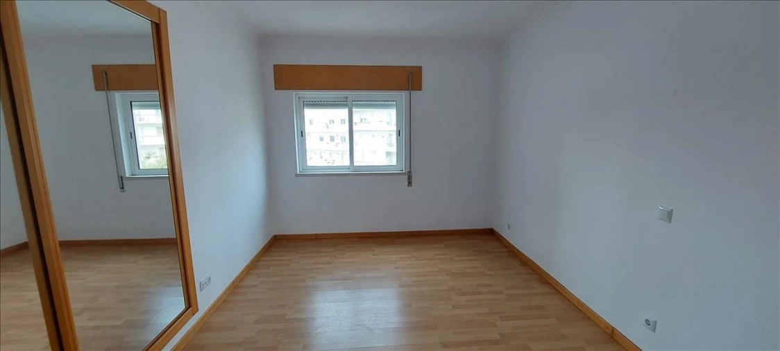 Apartamento T3 para Venda em Azambuja Foto 12
