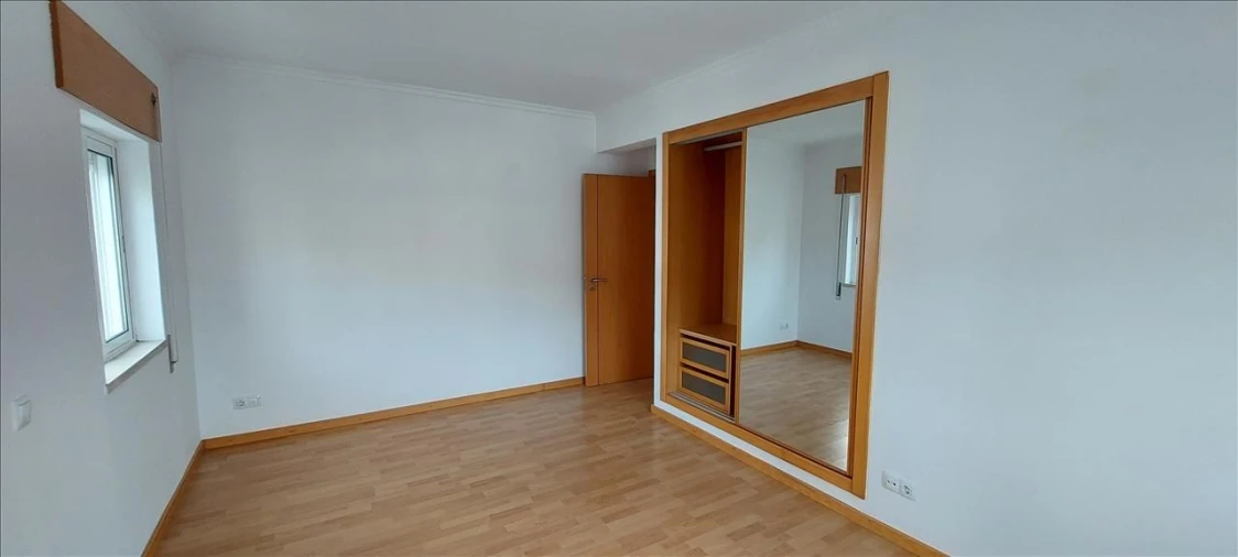 Apartamento T3 para Venda em Azambuja Foto 13