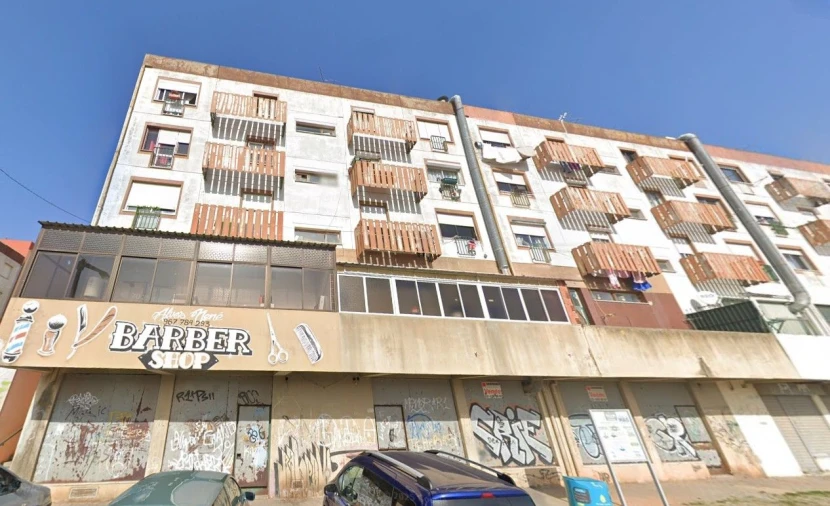 Apartamento T3 para Venda em Vialonga Foto 3