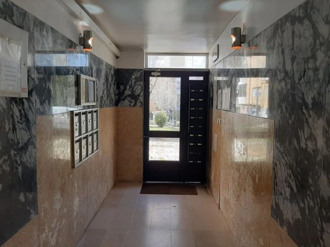 Apartamento T3 para Venda em Rio de Mouro Foto 2