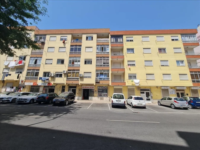 Apartamento T2 para Venda em Rio de Mouro