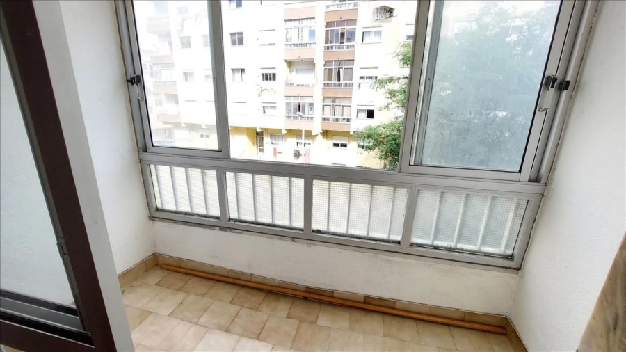 Apartamento T2 para Venda em Rio de Mouro Foto 9