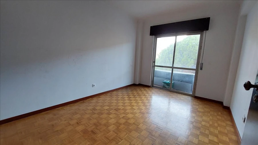 Apartamento T2 para Venda em Rio de Mouro Foto 9