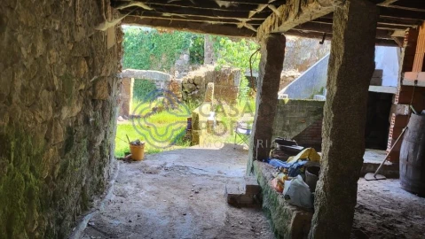 Moradia T3 para Venda em São Miguel do Mato