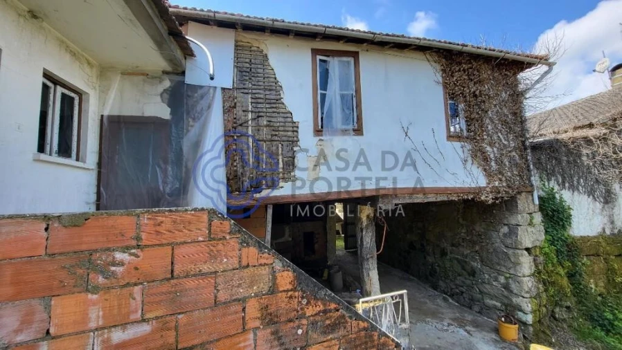 Moradia T3 para Venda em São Miguel do Mato Foto 32