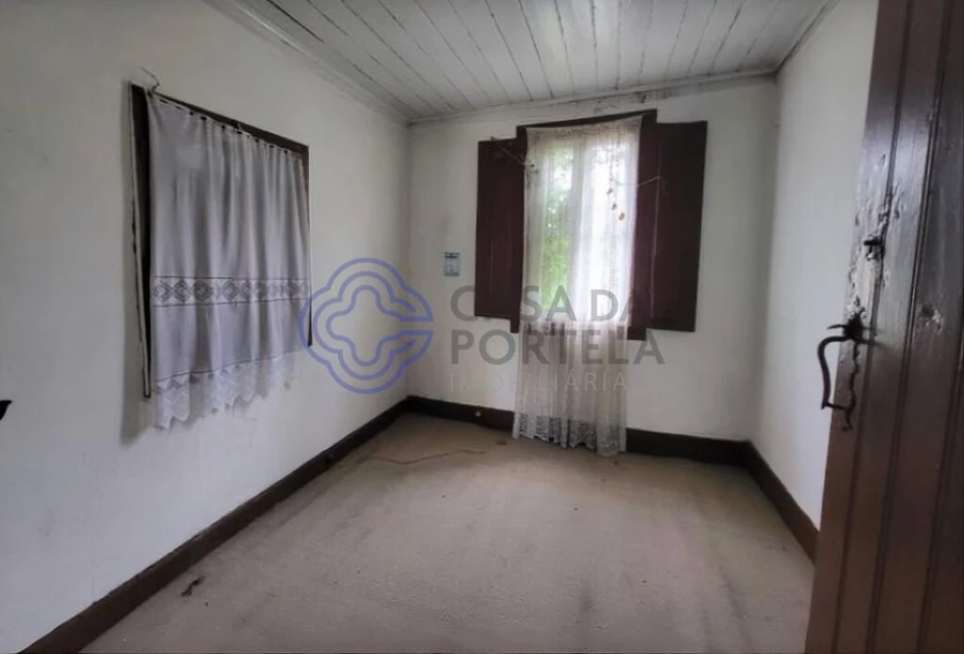 Moradia T3 para Venda em São Miguel do Mato Foto 31