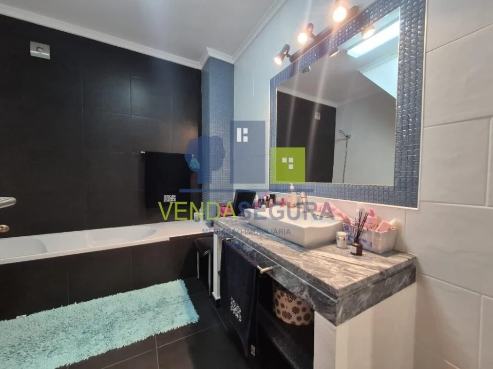 Moradia T5 para Venda em Safara e Santo Aleixo da Restauração Foto 35