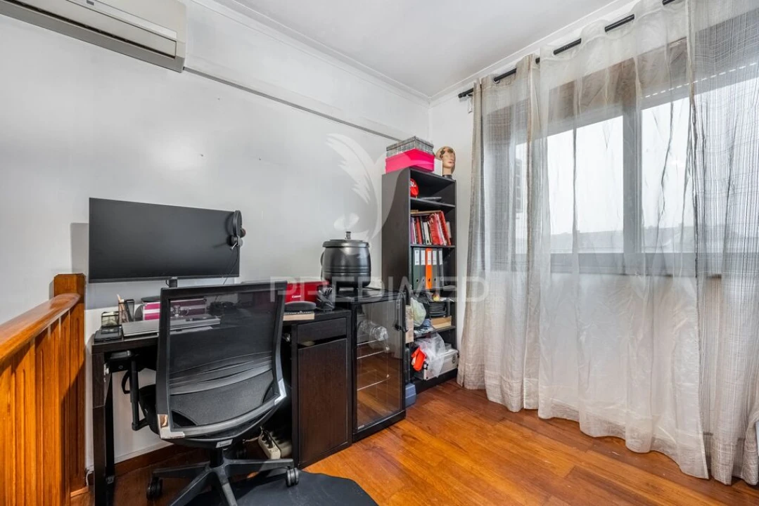 Moradia T5 para Venda em Rio Tinto Foto 17