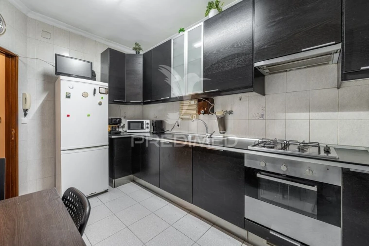 Moradia T5 para Venda em Rio Tinto Foto 5