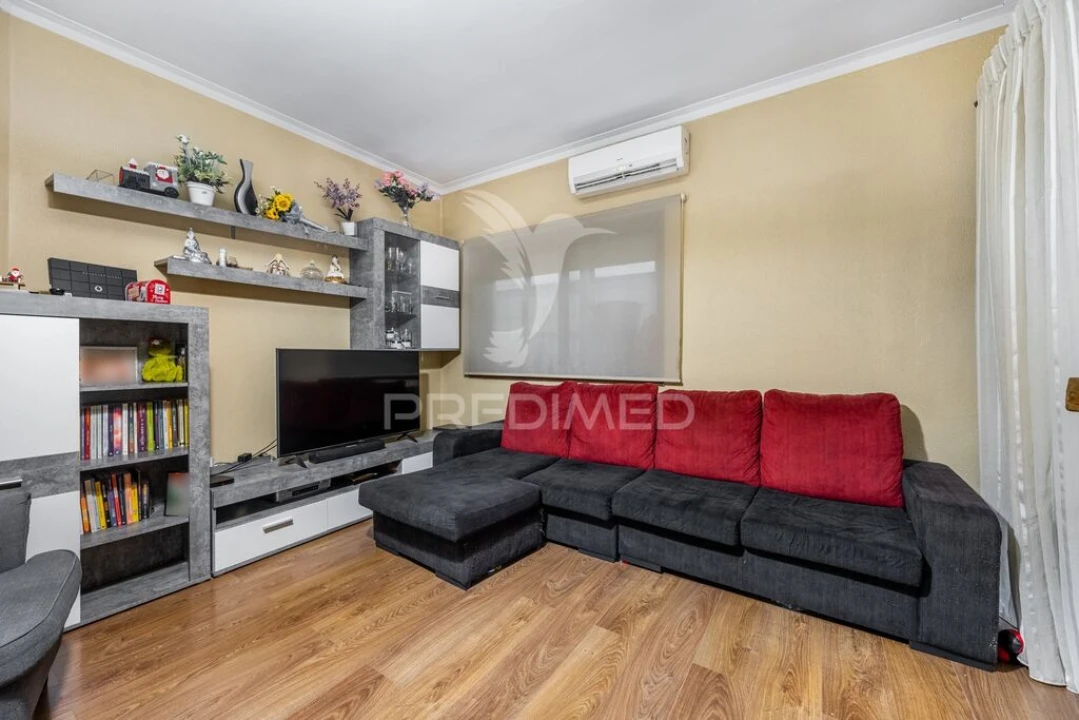 Moradia T5 para Venda em Rio Tinto Foto 7