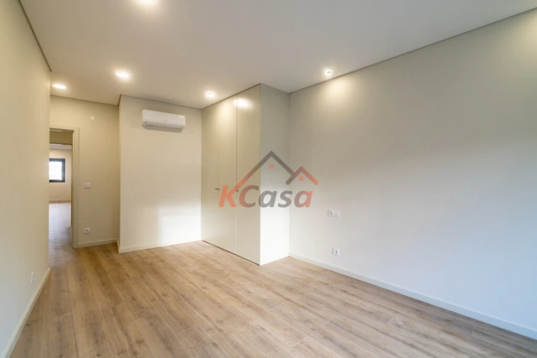 Moradia T3 para Venda em Alfena Foto 5