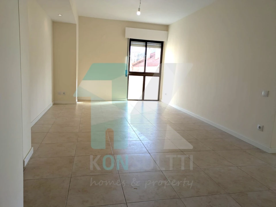 Apartamento T2 para Venda em Algueirão-Mem Martins Foto 7