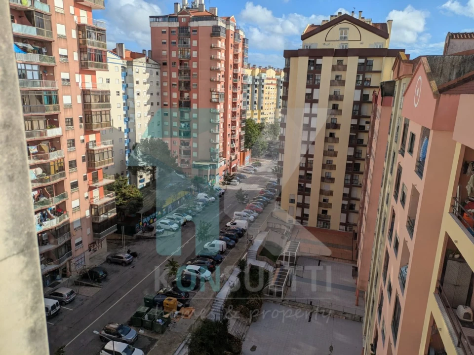 Apartamento T2 para Venda em Algueirão-Mem Martins Foto 22