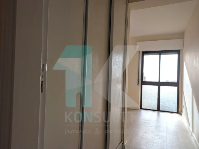 Apartamento T2 para Venda em Algueirão-Mem Martins Foto 12