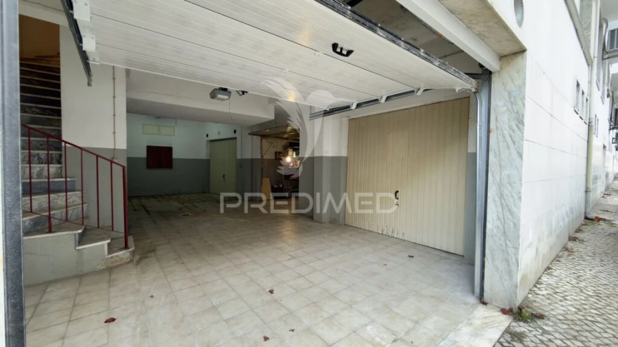 Garagem para Venda em Almada, Cova da Piedade, Pragal e Cacilhas Foto 8