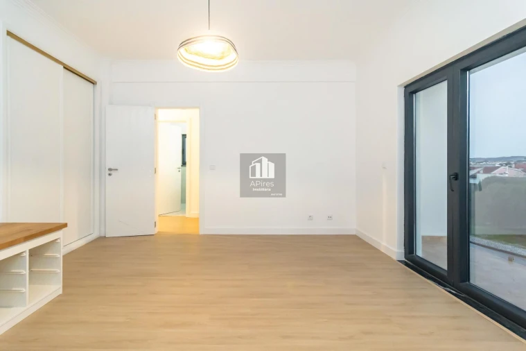 Moradia T4 para Venda em Quinta do Conde Foto 58