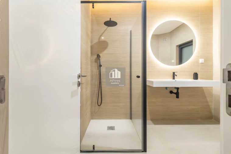 Moradia T4 para Venda em Quinta do Conde Foto 42