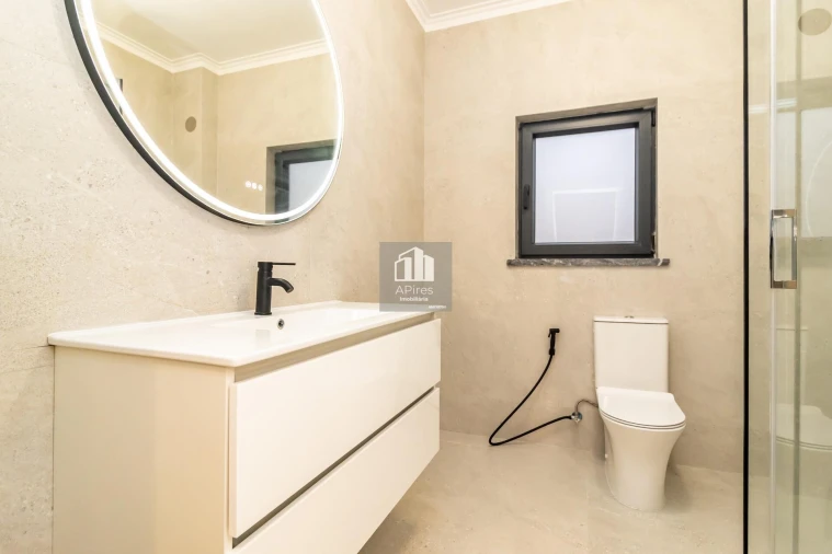 Moradia T4 para Venda em Quinta do Conde Foto 51