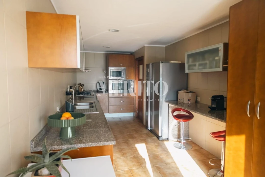 Moradia T4 para Venda em Mesão Frio Foto 6