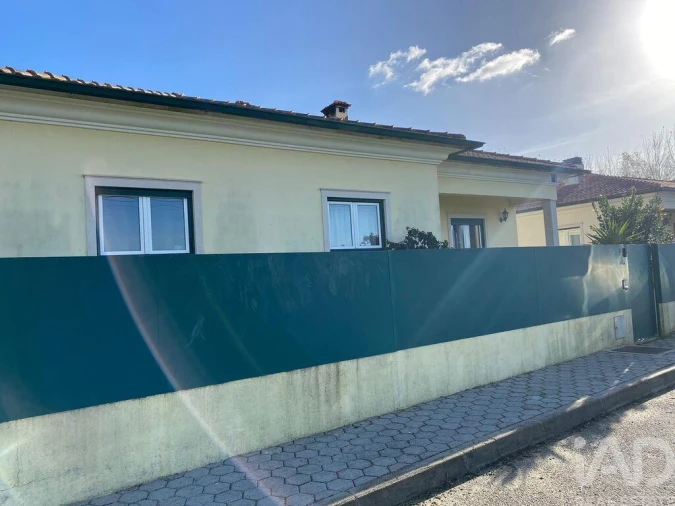 Moradia T3 para Venda em Bustos, Troviscal e Mamarrosa Foto 2