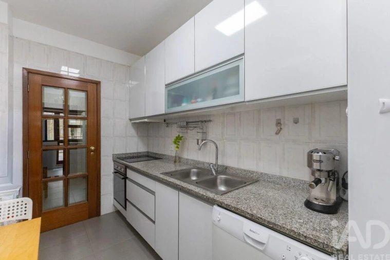 Apartamento T2 para Venda em Aguas Santas Foto 4