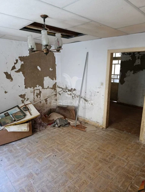 Moradia T3 para Venda em São Francisco da Serra