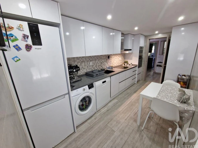 Apartamento T2 para Venda em Costa da Caparica Foto 10