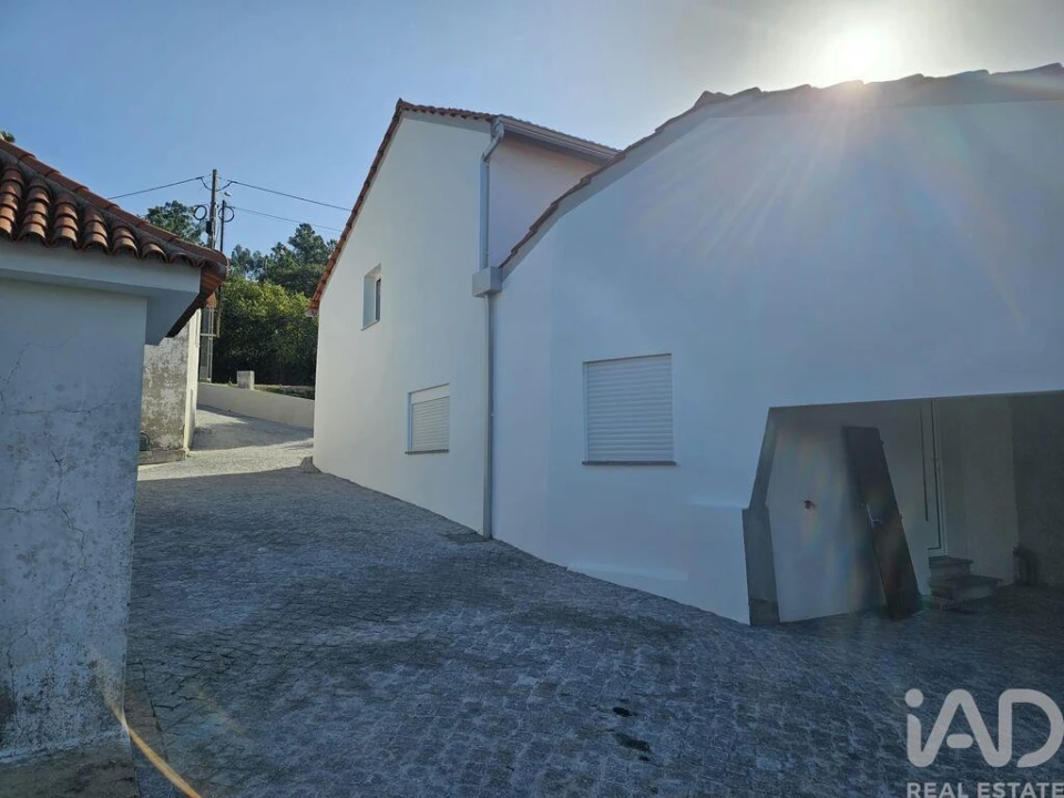 Moradia T3 para Venda em Santiago e São Simão de Litém e Albergaria dos Doze Foto 34