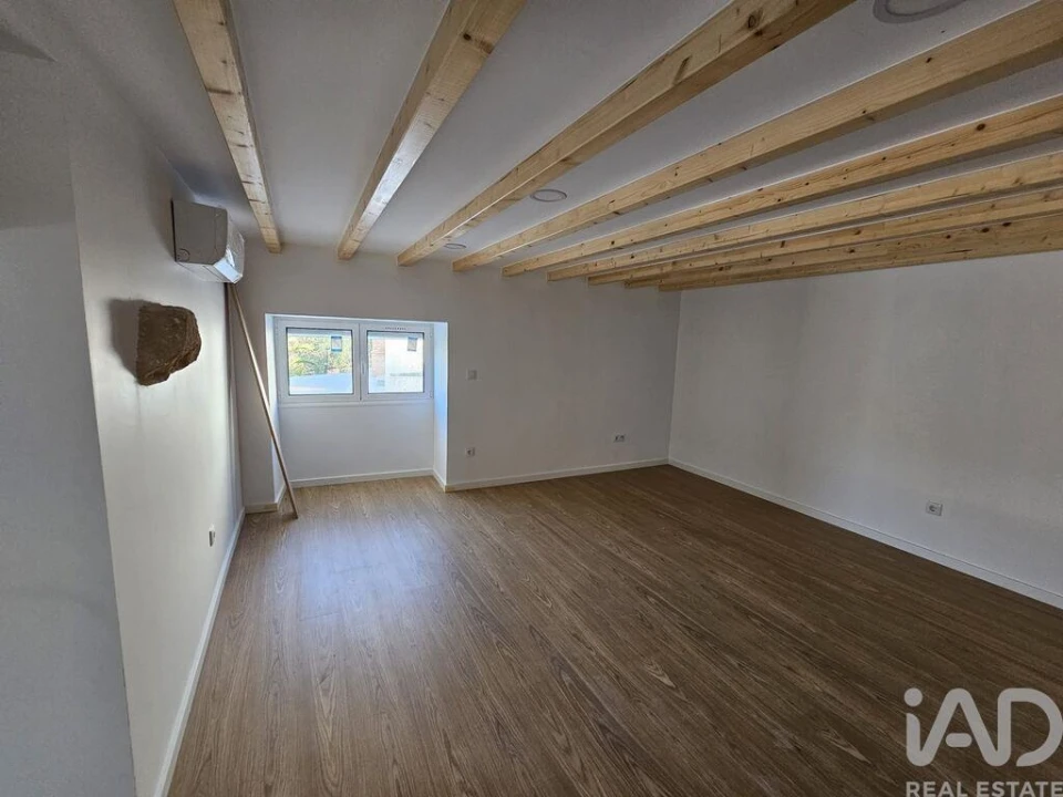 Moradia T3 para Venda em Santiago e São Simão de Litém e Albergaria dos Doze Foto 25