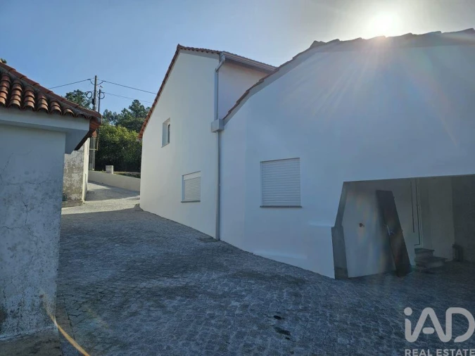 Moradia T3 para Venda em Santiago e São Simão de Litém e Albergaria dos Doze Foto 34