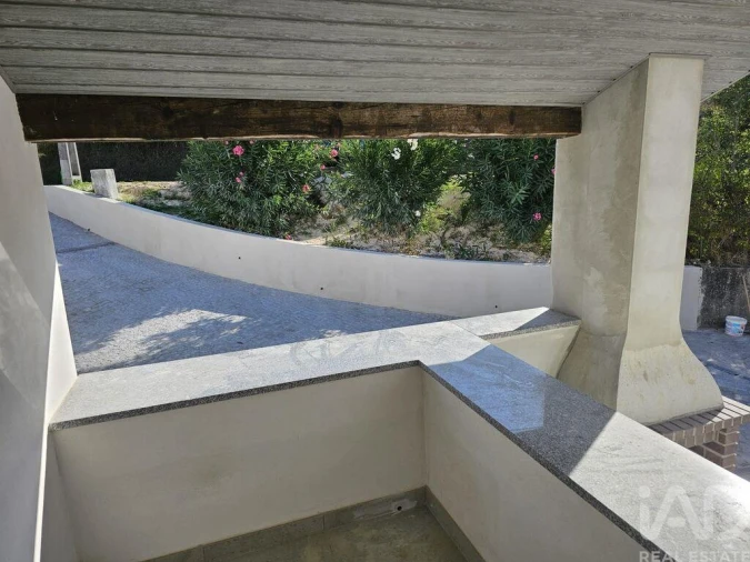 Moradia T3 para Venda em Santiago e São Simão de Litém e Albergaria dos Doze Foto 39