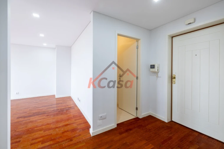 Apartamento T3 para Venda em Fânzeres e São Pedro da Cova Foto 16