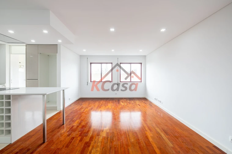 Apartamento T3 para Venda em Fânzeres e São Pedro da Cova Foto 2