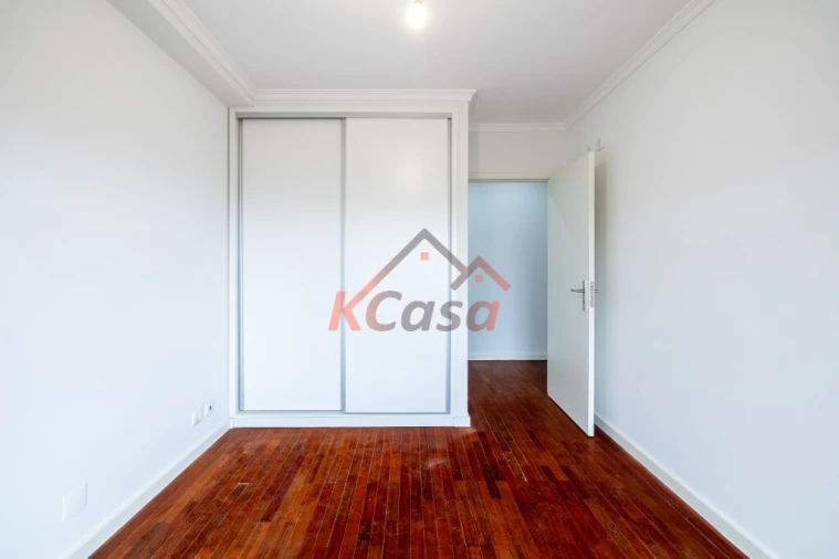 Apartamento T3 para Venda em Fânzeres e São Pedro da Cova Foto 6