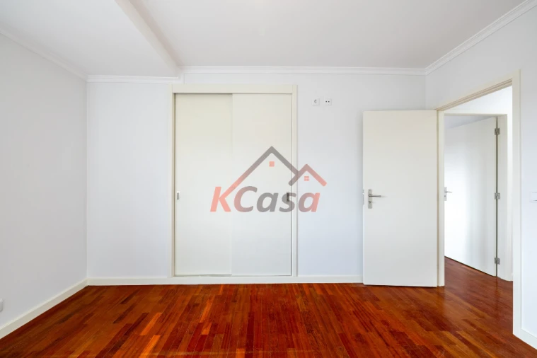 Apartamento T3 para Venda em Fânzeres e São Pedro da Cova Foto 12