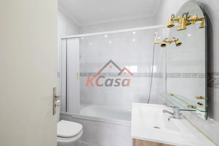 Apartamento T3 para Venda em Fânzeres e São Pedro da Cova Foto 13