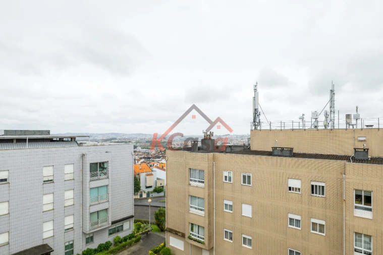 Apartamento T3 para Venda em Fânzeres e São Pedro da Cova Foto 25