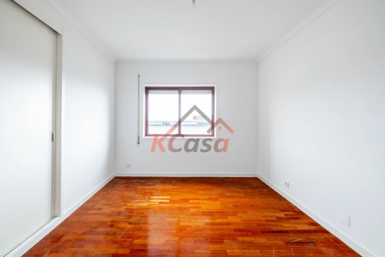 Apartamento T3 para Venda em Fânzeres e São Pedro da Cova Foto 7