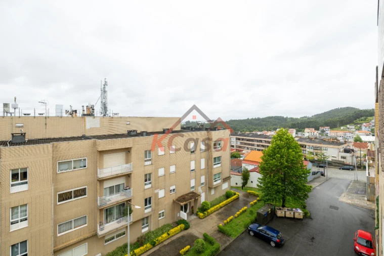 Apartamento T3 para Venda em Fânzeres e São Pedro da Cova Foto 28