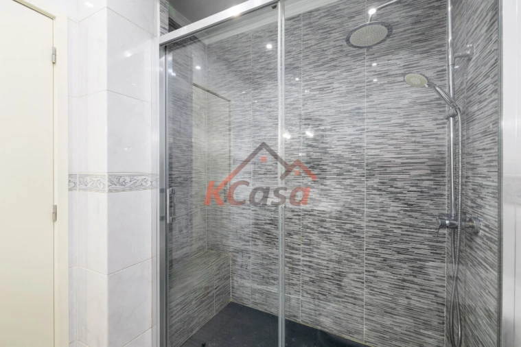 Apartamento T3 para Venda em Fânzeres e São Pedro da Cova Foto 4