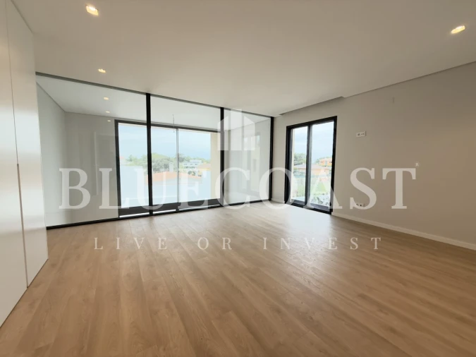 Moradia T4 para Venda em Alcabideche Foto 28