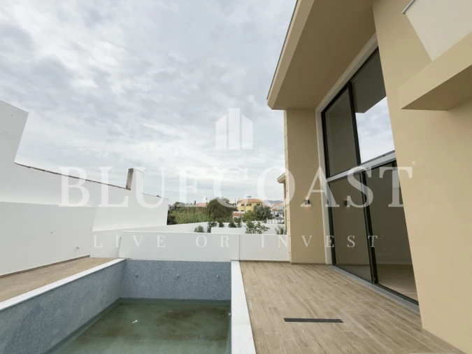 Moradia T4 para Venda em Alcabideche Foto 17