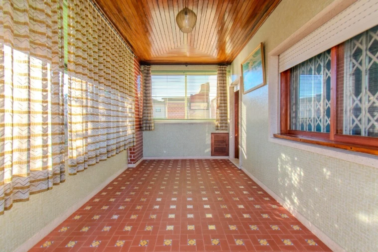 Moradia T4 para Venda em Fânzeres e São Pedro da Cova Foto 10