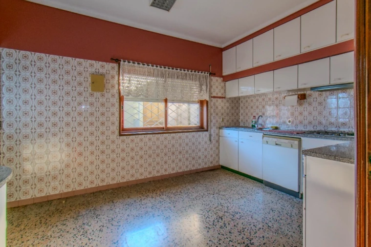 Moradia T4 para Venda em Fânzeres e São Pedro da Cova Foto 17