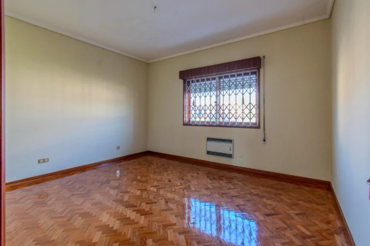 Moradia T4 para Venda em Fânzeres e São Pedro da Cova Foto 6