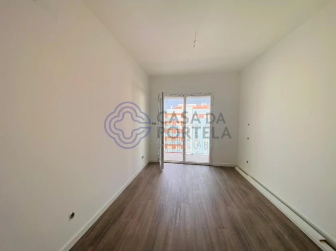 Apartamento T3 para Venda em Corroios Foto 9