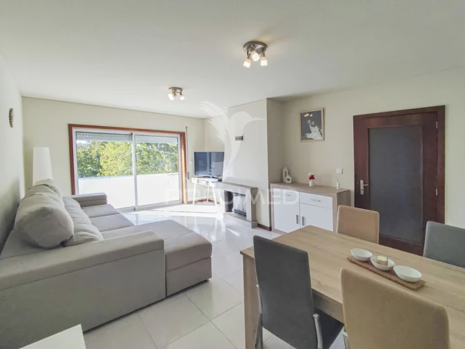 Apartamento T2 para Venda em Azurem Foto 3