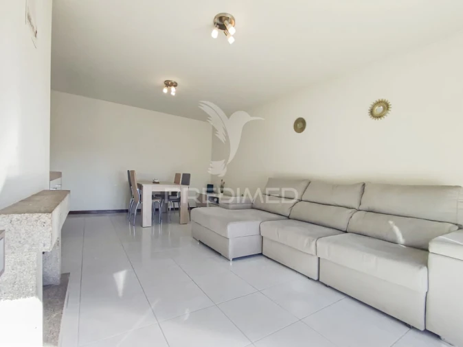 Apartamento T2 para Venda em Azurem Foto 2